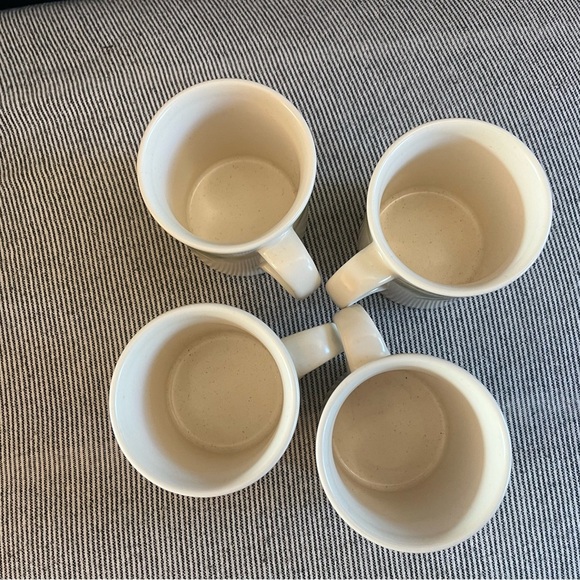 Set of 4 Pfaltzgraff JAMBERRY Coffee Mugs Ceramic Cups - Picture 4 of 10